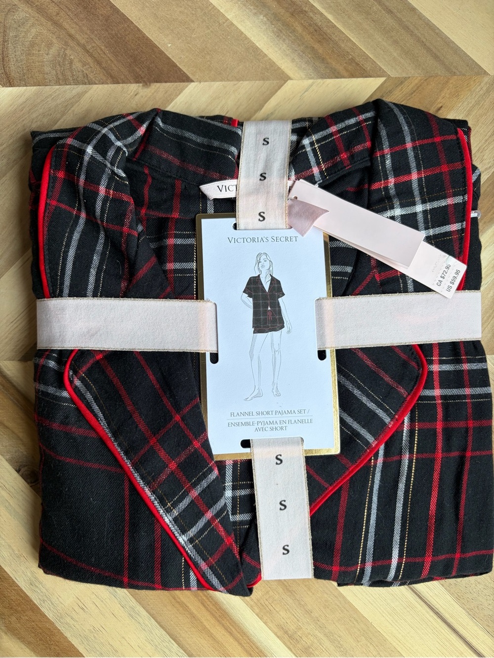 Victoria's Secret Black & Red Plaid Flannel Short Pajama Set